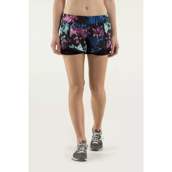 Lululemon In A Flash Shorts Petal Pop Floral Print Black Blue Pink Running Sz 4 - Picture 1 of 11